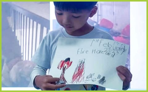Show-and-tell activity in preschool classroom